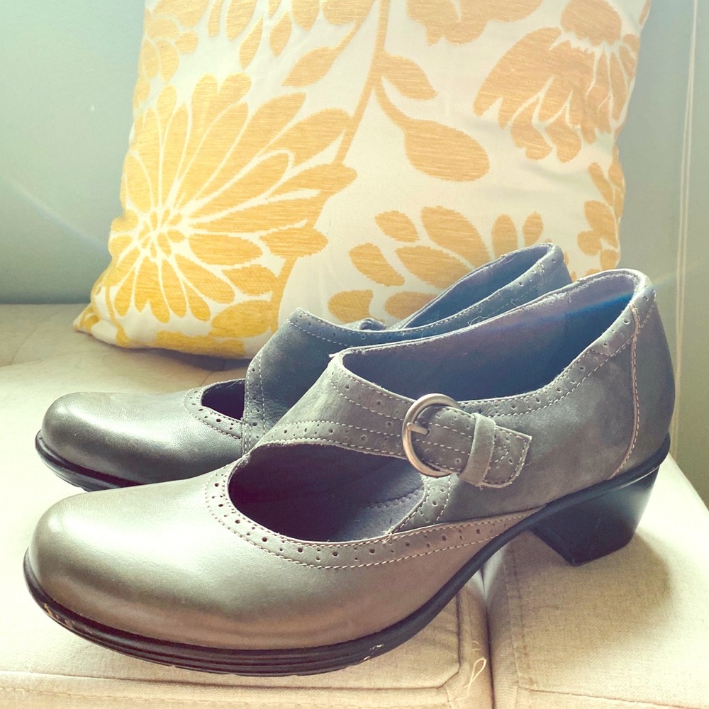 NWOT Clarks Bendables 11M Gray Leather/Suede Shoes
